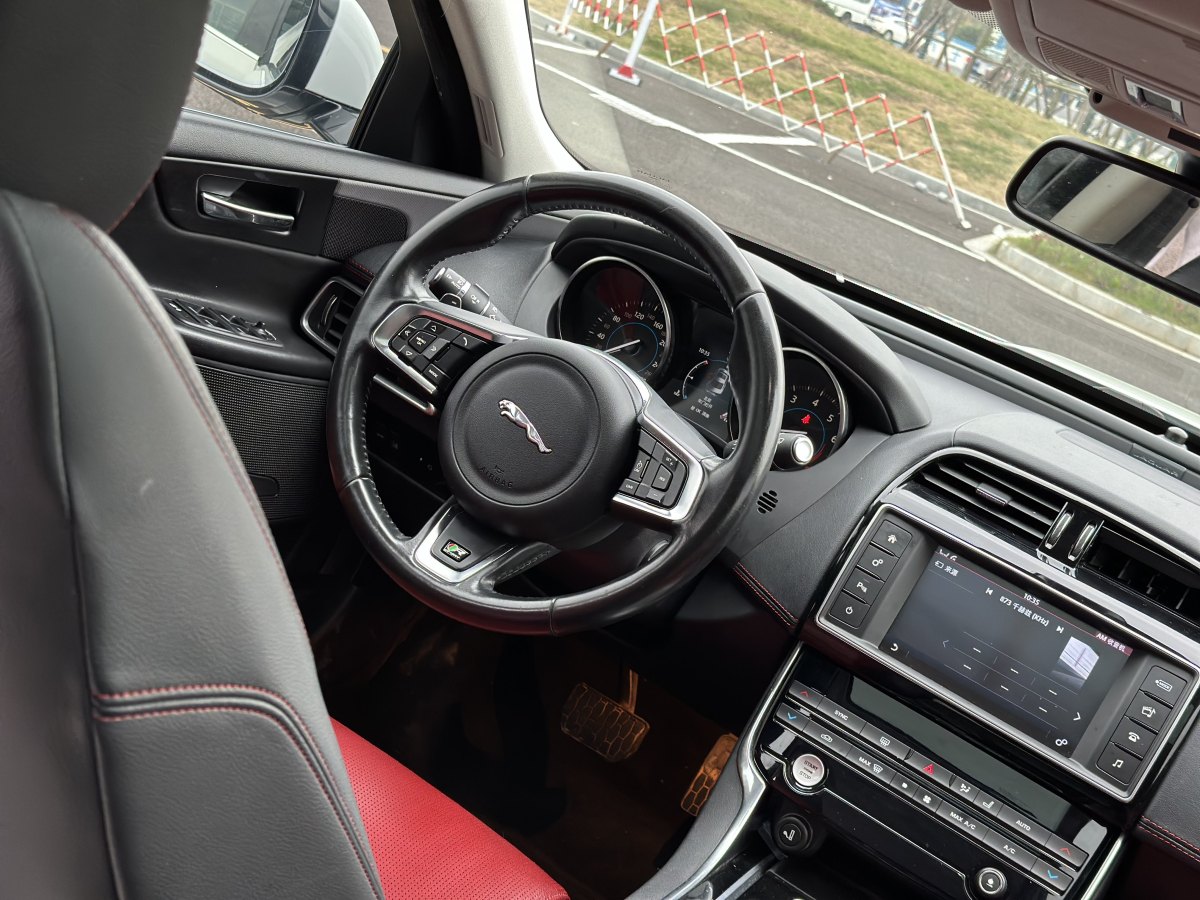 捷豹 XE  2015款 2.0T 200PS R-Sport圖片