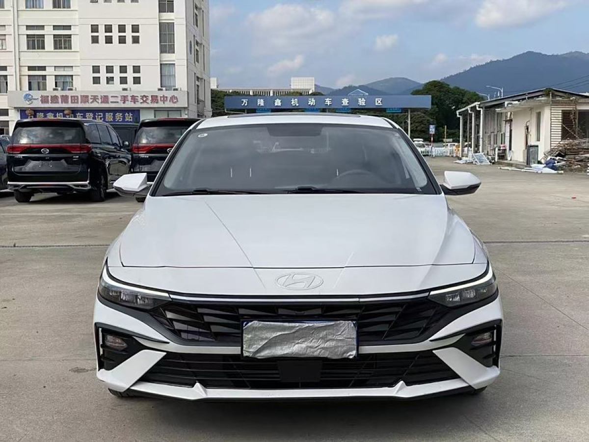 現(xiàn)代 伊蘭特  2023款 1.5L CVT GLX精英版圖片