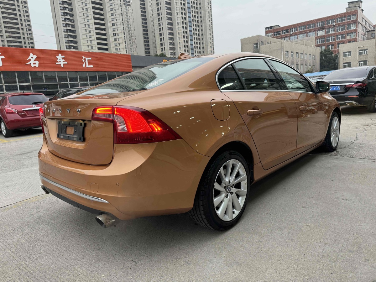 2014年12月沃爾沃 S60  2014款 S60L 2.0T 智遠(yuǎn)版