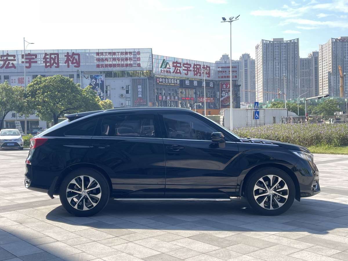 本田 冠道  2023款 240TURBO 兩驅(qū)舒享版圖片