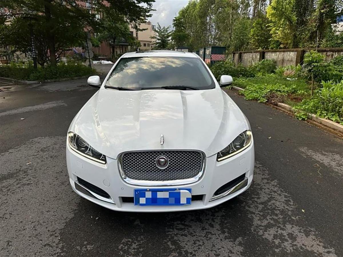 捷豹 XF  2009款 XF 3.0L V6豪华版图片