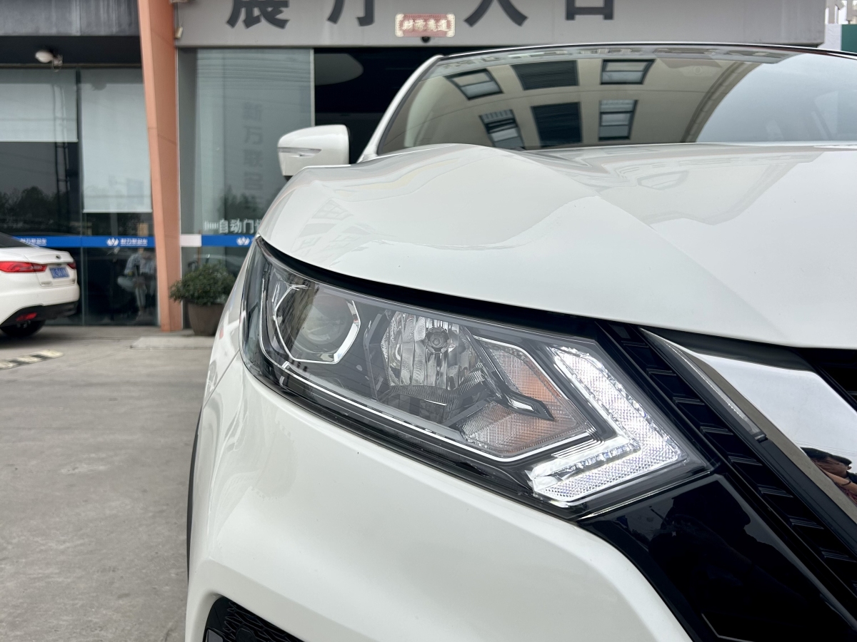 日產(chǎn) 逍客  2023款 經(jīng)典 2.0L CVT XV舒適版圖片