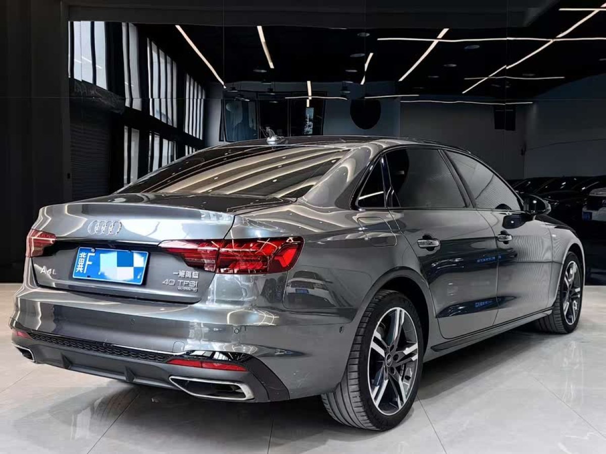 奧迪 奧迪A4L  2020款 40 TFSI quattro 豪華動感型圖片
