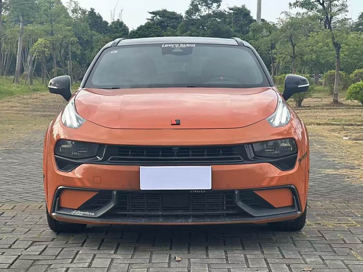 領(lǐng)克 領(lǐng)克02 Hatchback  2021款 2.0TD Halo 駕控套件版圖片