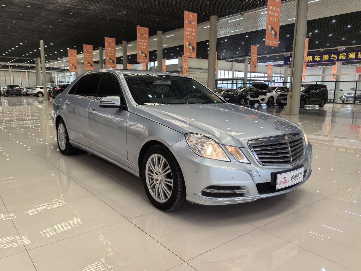 奔馳 奔馳E級  2013款 E 260 L CGI優(yōu)雅型圖片