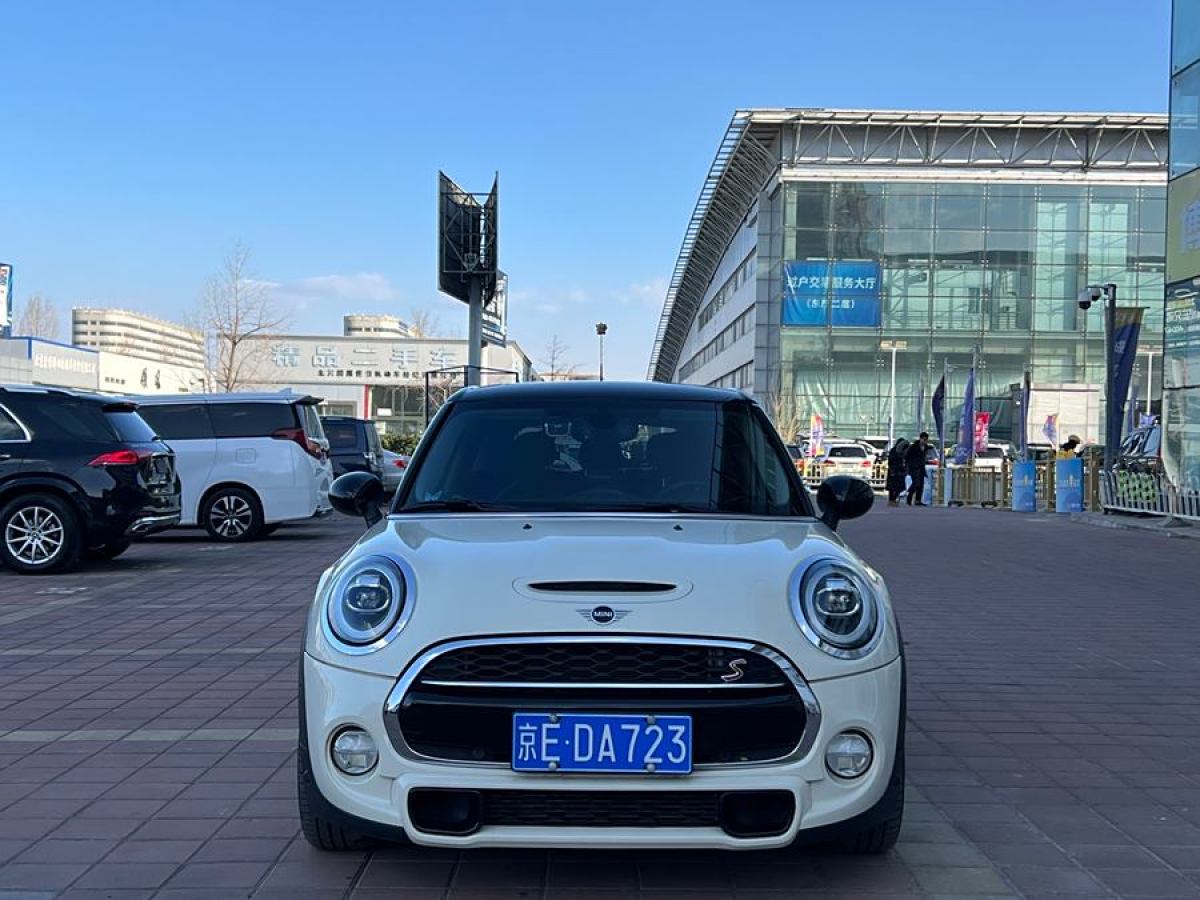 MINI MINI  2019款 2.0T COOPER S 賽車手 五門版圖片