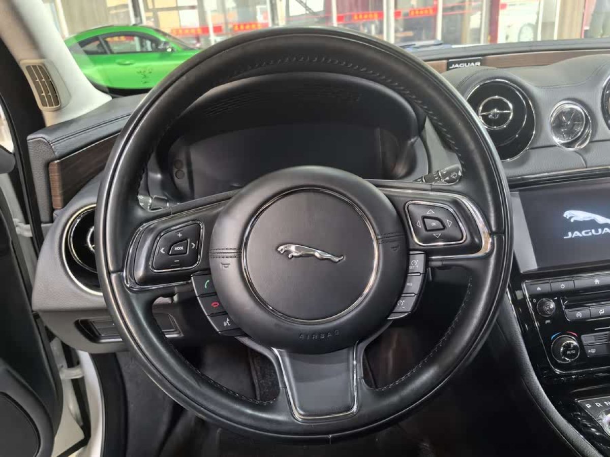 捷豹 XJ  2016款 XJL 3.0 SC 兩驅典雅商務版圖片