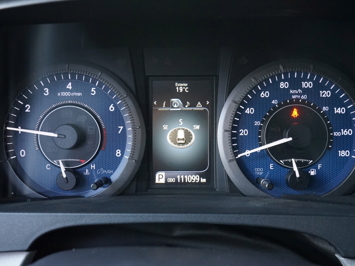 丰田 塞纳  2015款 3.5L 两驱LE图片