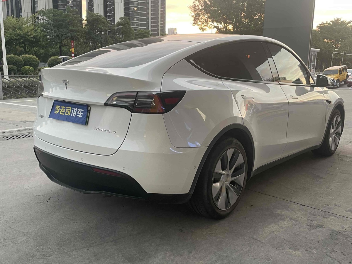 特斯拉 Model Y  2023款 長(zhǎng)續(xù)航煥新版 雙電機(jī)全輪驅(qū)動(dòng)圖片