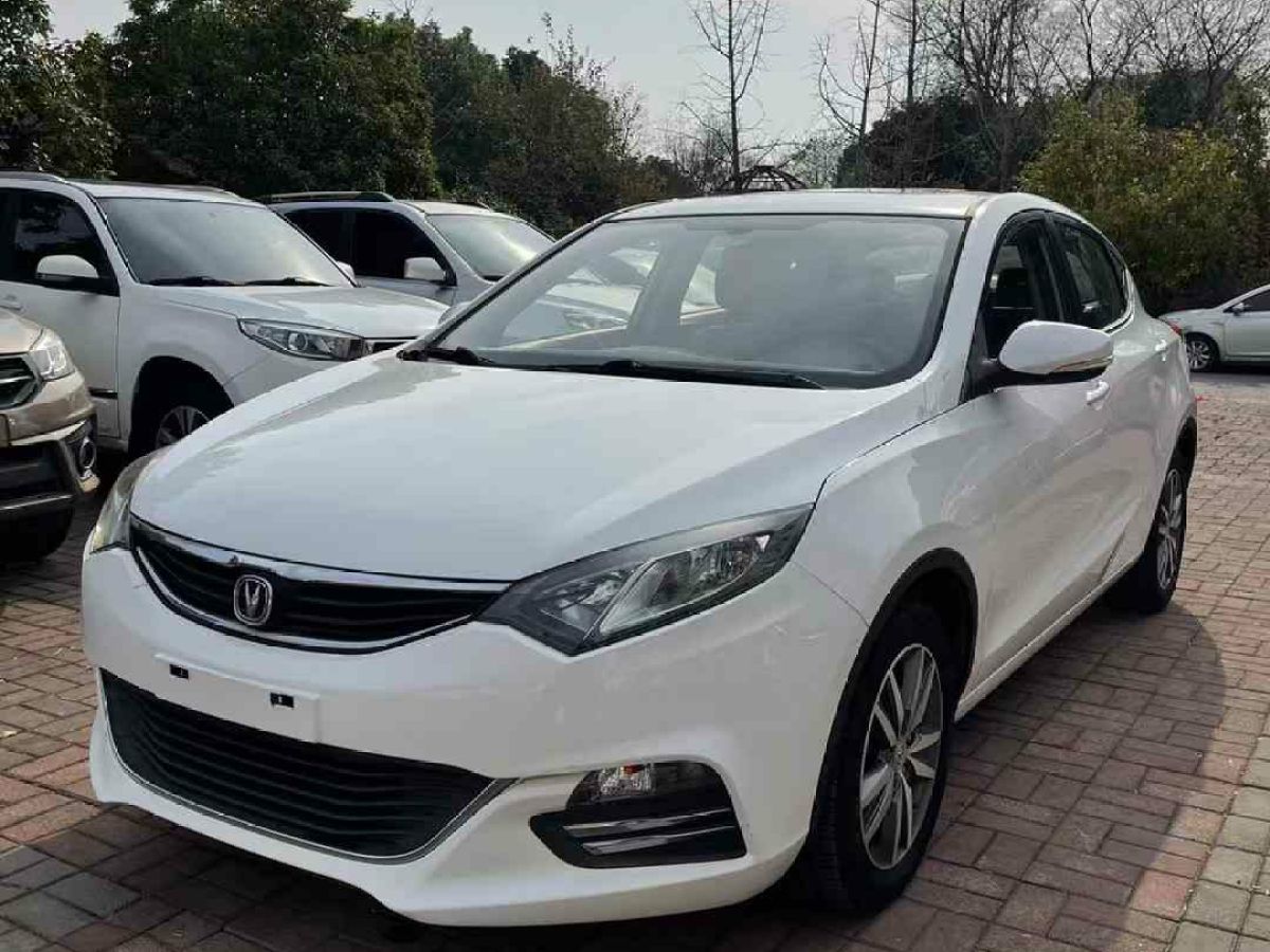 長(zhǎng)安 逸動(dòng)  2015款 1.6L 手動(dòng)旗艦型圖片