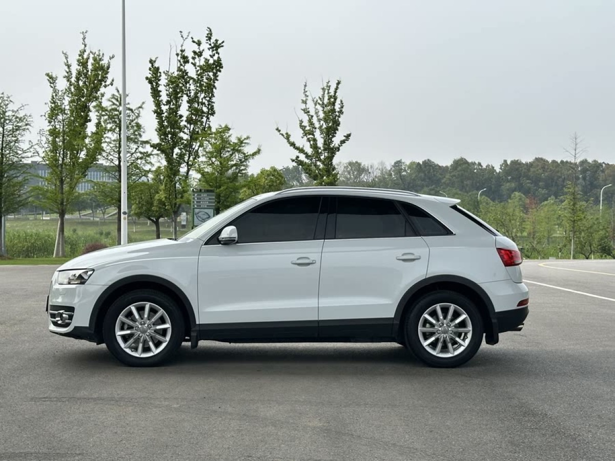 奧迪 奧迪Q3  2015款 35 TFSI 進(jìn)取型圖片