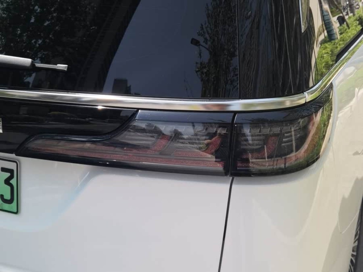 嵐圖 夢想家  2025款 PHEV 四驅(qū)卓越乾??版圖片
