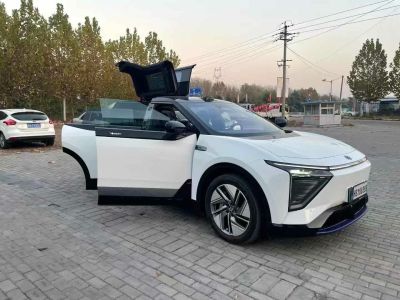 2025年1月 依維柯 依維柯聚星新能源 客車(chē) 88.8kWh 長(zhǎng)軸高頂 7/9座圖片