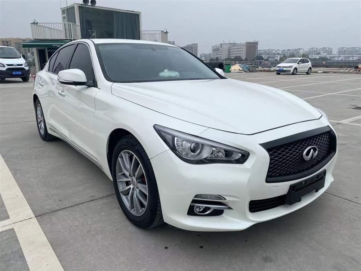 英菲尼迪 Q50L  2015款 2.0T 悅享版圖片
