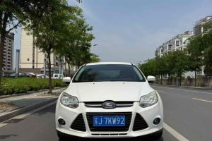 ?？怂?福特 兩廂 1.6L 自動舒適型