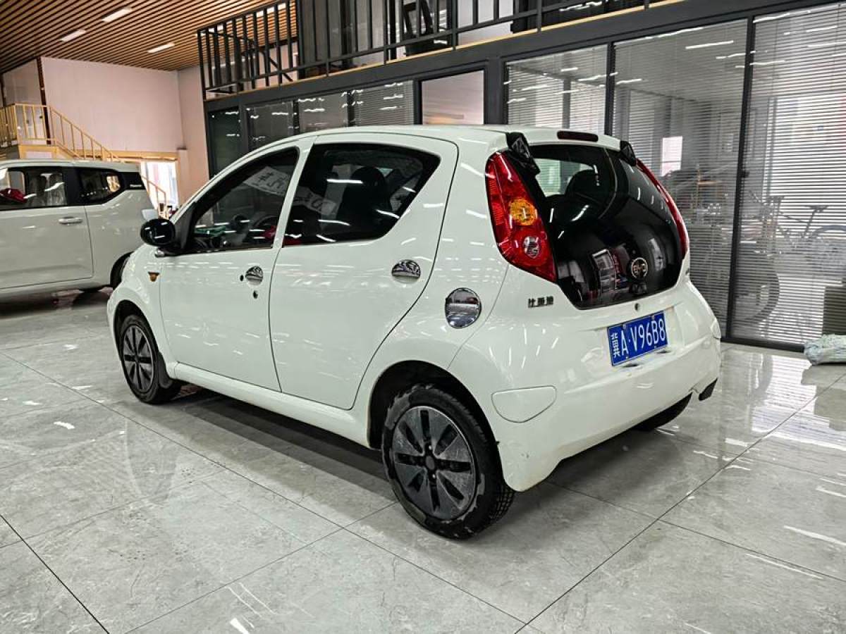 比亞迪 F0  2012款 1.0L 悅酷型圖片