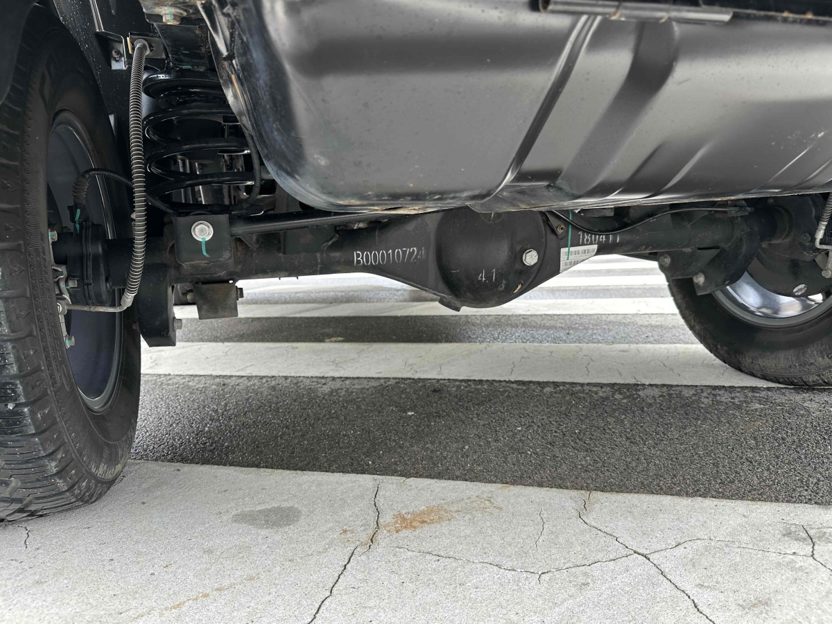 2018年7月北京 BJ40  2018款 PLUS 2.0T 手動(dòng)四驅(qū)尊享版