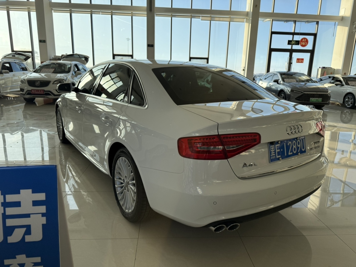 奧迪 奧迪A4L  2015款 35 TFSI 自動(dòng)舒適型圖片