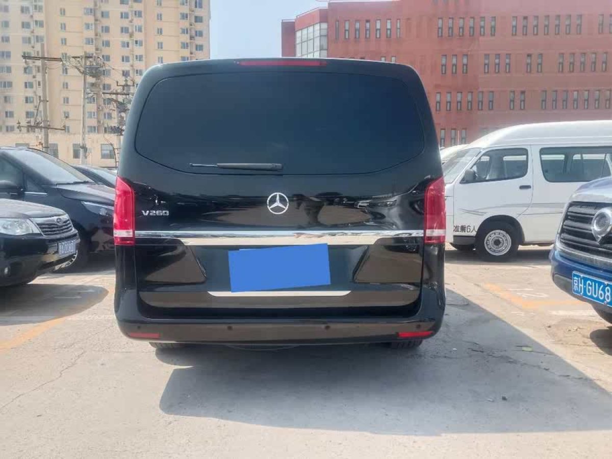 奔馳 V級(jí)  2016款 V 260 L 尊貴加長(zhǎng)版圖片