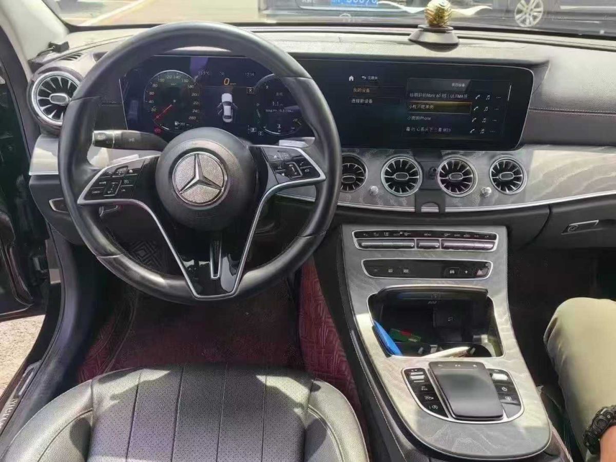 奔馳 奔馳E級(jí)  2022款 E 300 L 豪華型圖片
