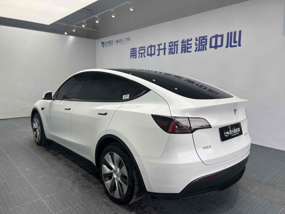 特斯拉 Model 3  2020款 改款 長(zhǎng)續(xù)航后輪驅(qū)動(dòng)版圖片