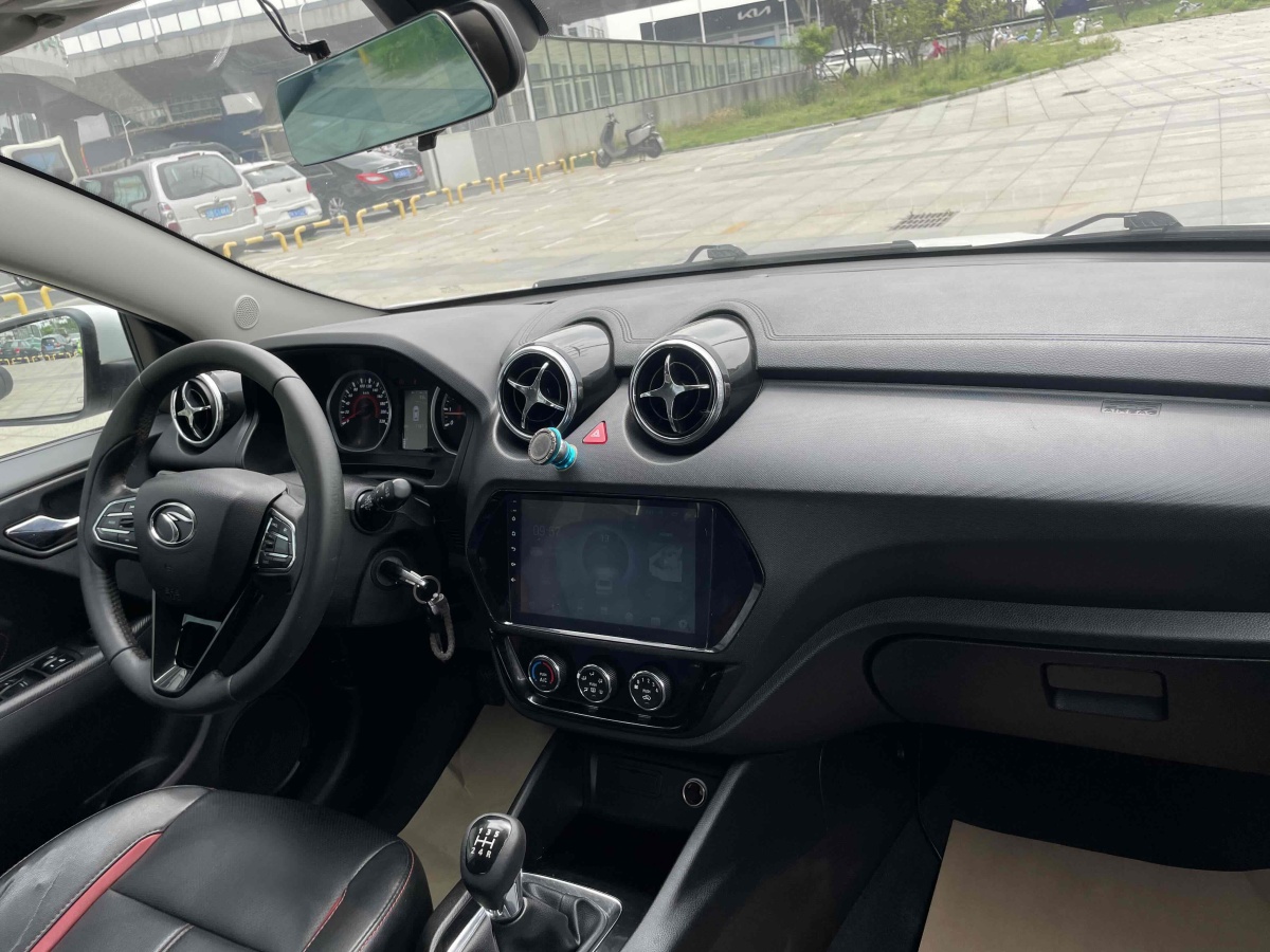 2017年7月東南 DX3  2019款 DX3X酷綺 1.5L 手動尊貴型