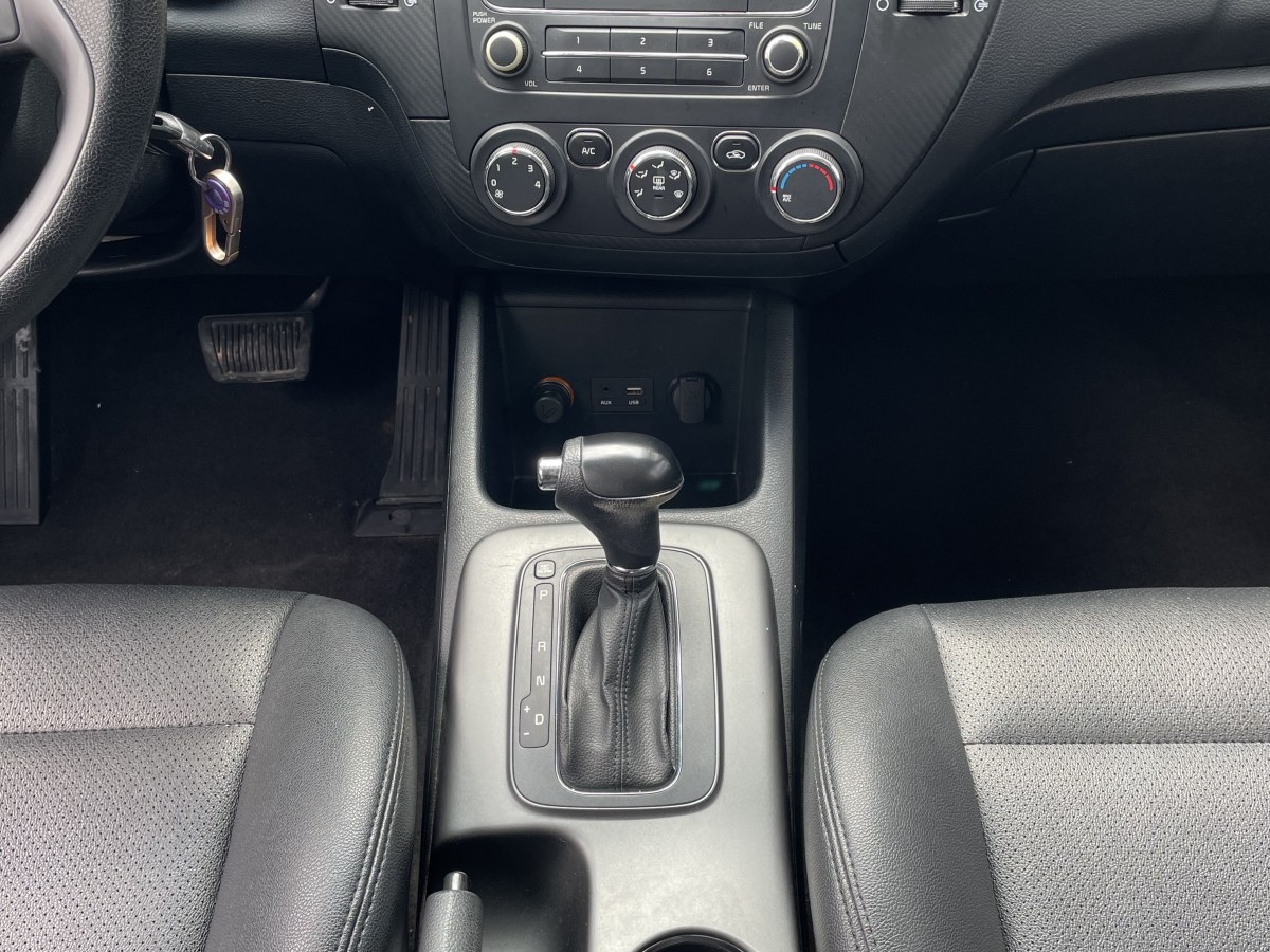 起亞 K3  2015款 1.6L 自動GL圖片