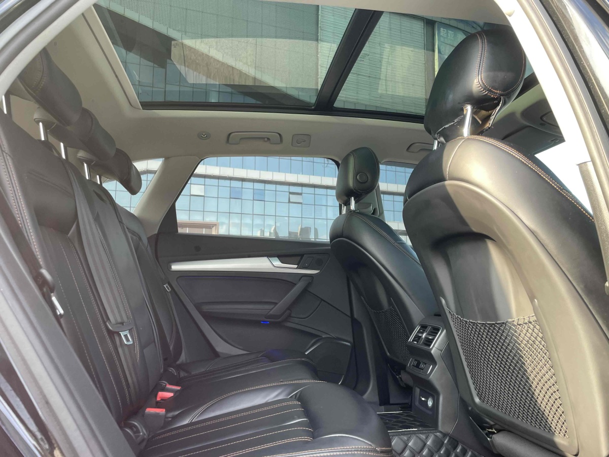2021年3月奧迪 奧迪Q5L  2020款 改款 40 TFSI 榮享進(jìn)取型