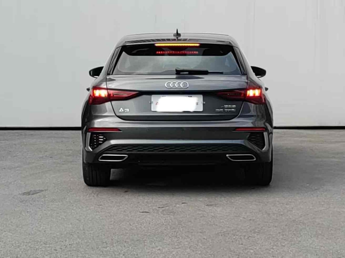 奧迪 奧迪A3  2021款 Sportback 35 TFSI 時(shí)尚運(yùn)動(dòng)型圖片