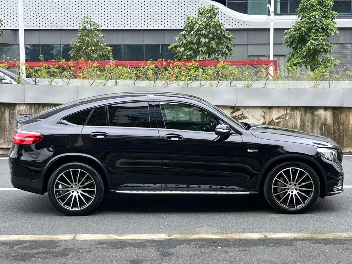 奔馳 奔馳GLC轎跑 AMG  2017款 AMG GLC 43 4MATIC 轎跑SUV圖片