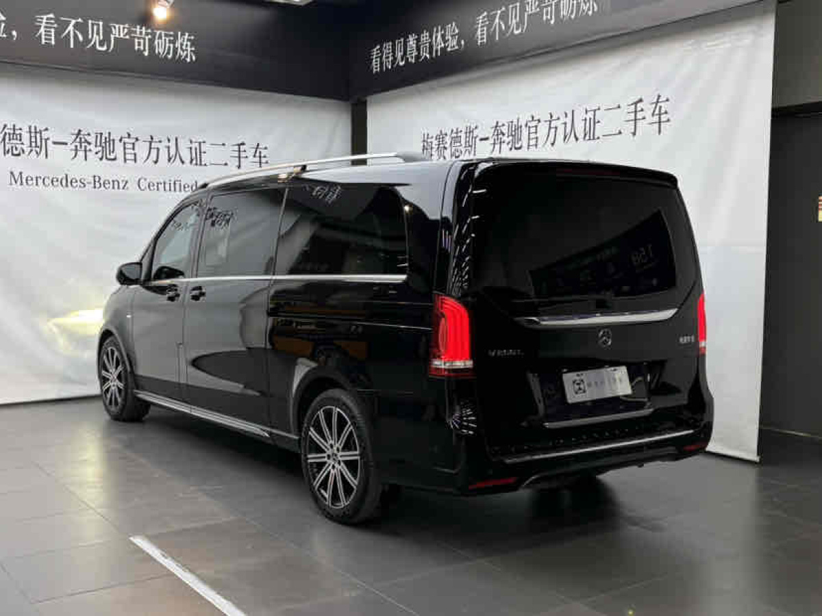 2022年6月奔馳 V級(jí)  2020款 V 260 L 長(zhǎng)軸距豪華版