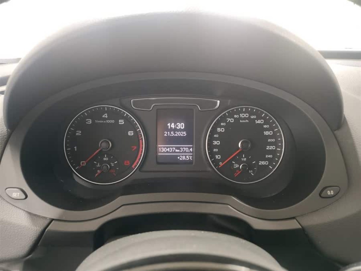 奧迪 奧迪Q3  2016款 35 TFSI quattro 全時四驅(qū)風尚型圖片