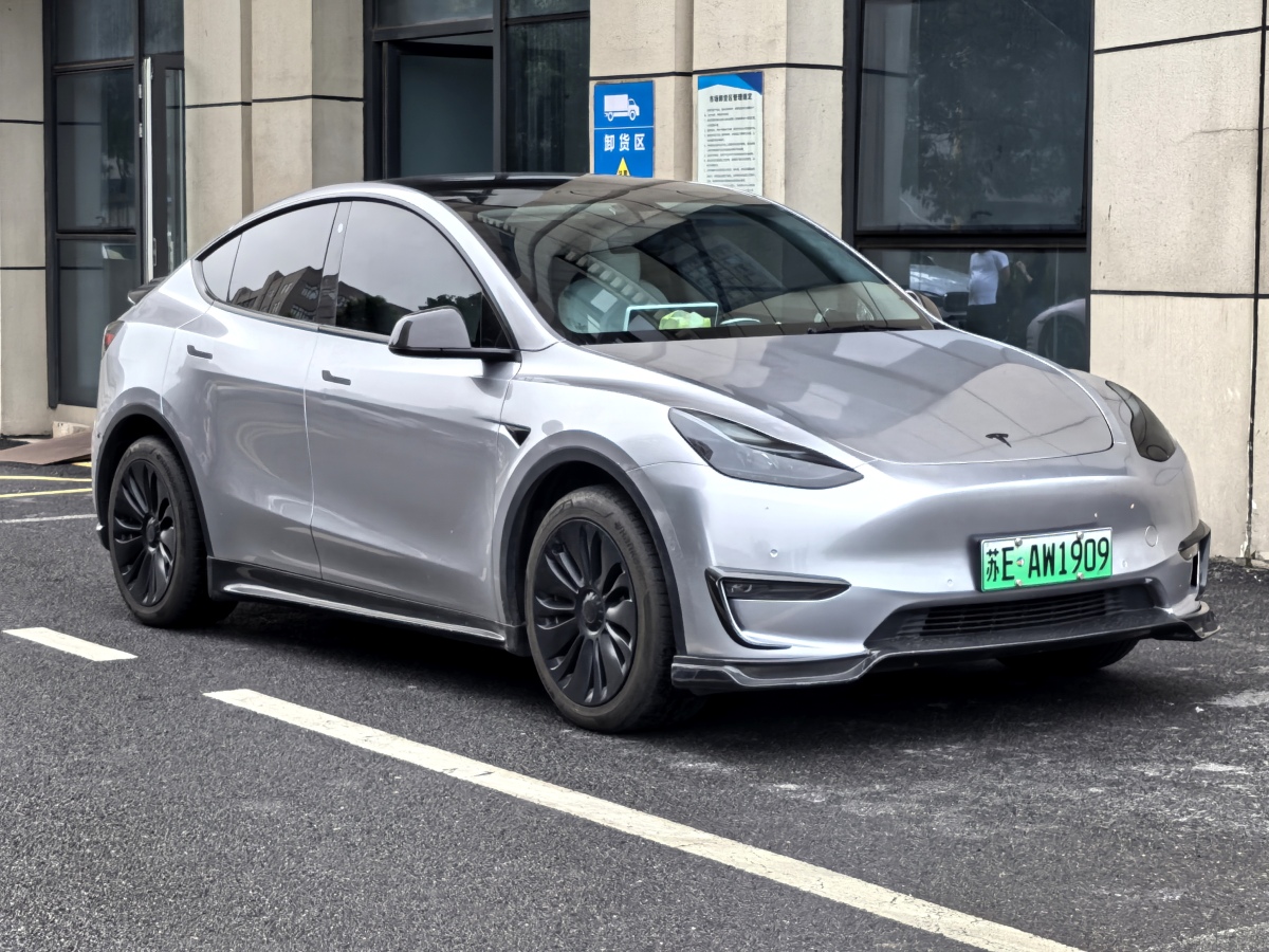 特斯拉 Model Y  2023款 長續(xù)航煥新版 雙電機(jī)全輪驅(qū)動圖片