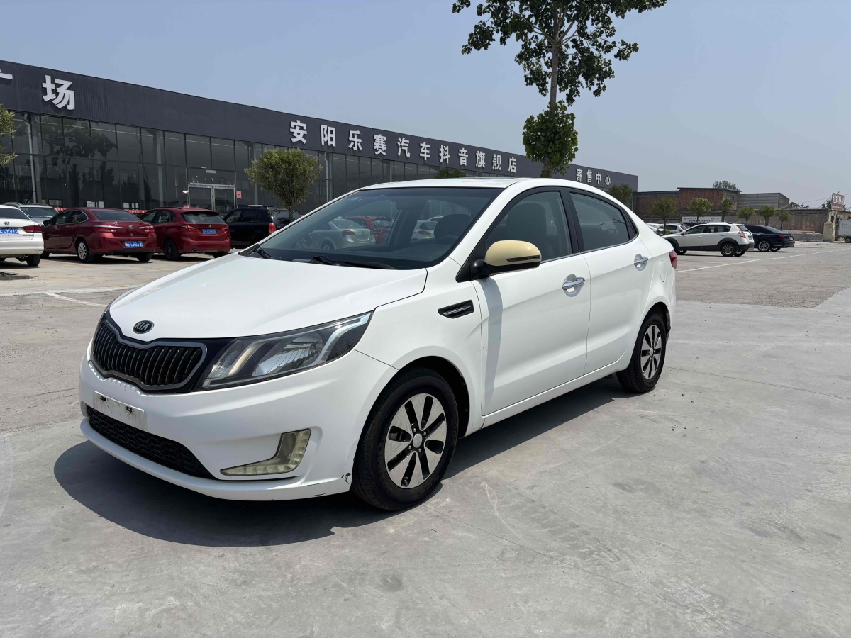 起亞 K2  2012款 三廂 1.4L MT GLS紀(jì)念版圖片