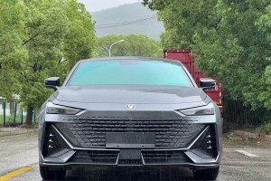 長安UNI-V 長安 1.5T 卓越型