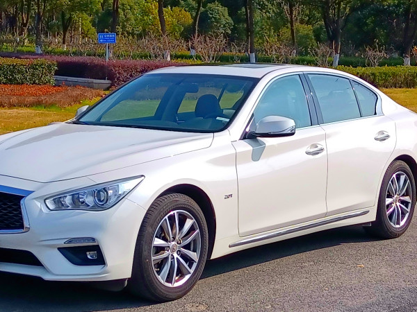 英菲尼迪 Q50L  2018款  2.0T 舒适版 国VI