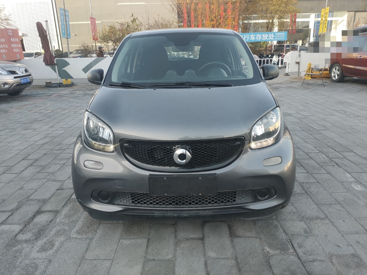 smart forfour  2016款 1.0L 52千瓦激情版圖片