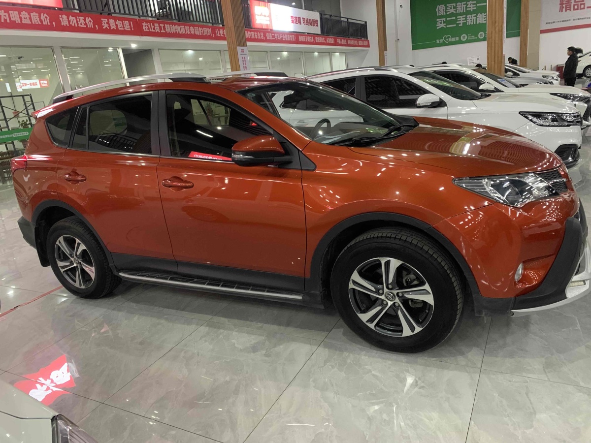 豐田 RAV4  2018款 榮放 2.0L CVT兩驅風尚版圖片