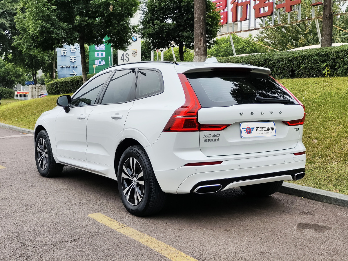 沃爾沃 XC60  2021款 T5 四驅(qū)智逸豪華版圖片