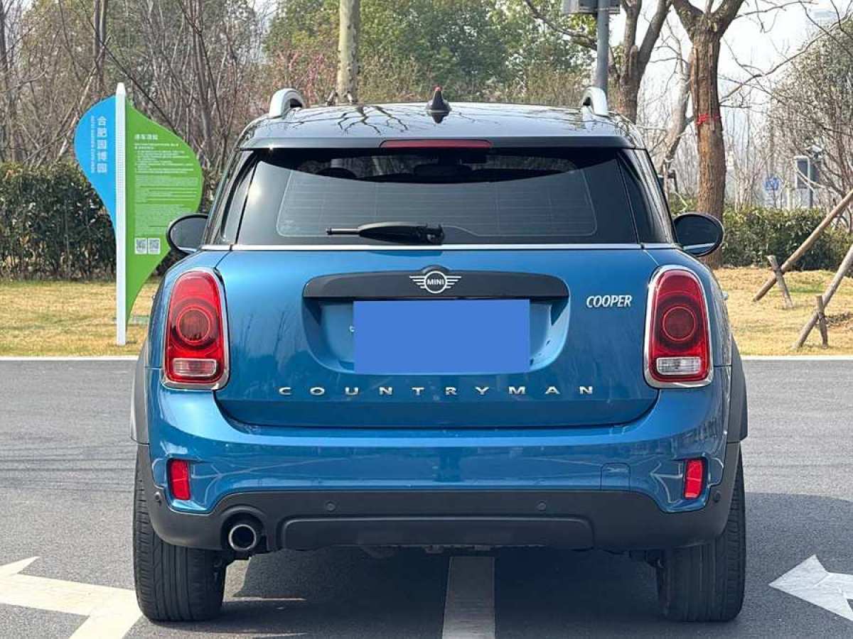 2019年8月MINI COUNTRYMAN  2019款 1.5T COOPER ALL4 經(jīng)典派周末旅行版