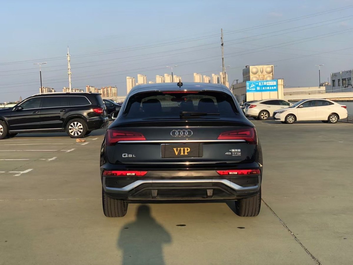 奧迪 奧迪Q5L Sportback  2022款 改款 45 TFSI 豪華型圖片