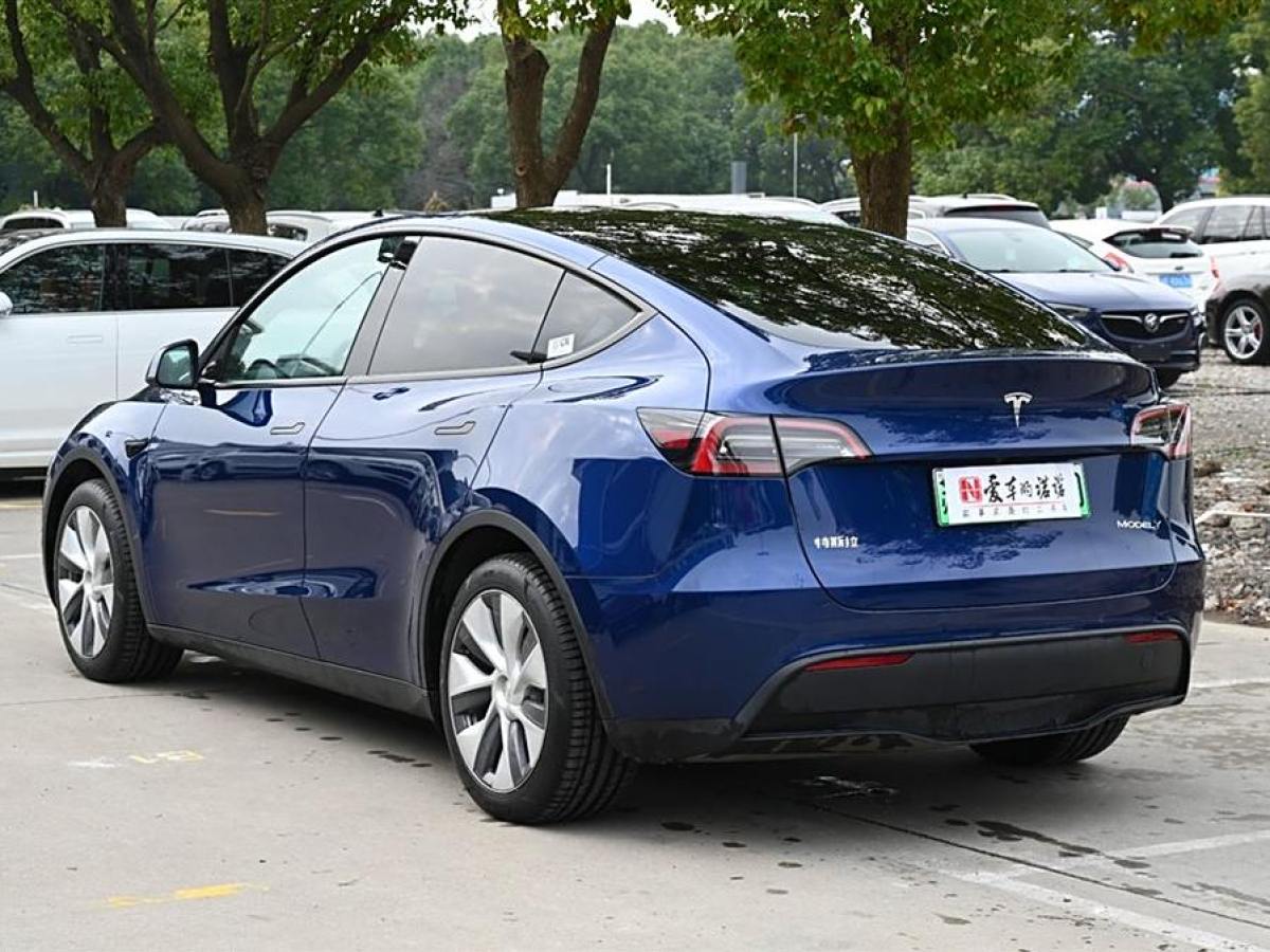 特斯拉 Model 3  2022款 后輪驅(qū)動版圖片