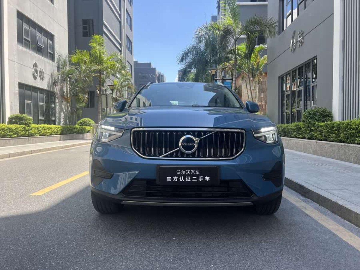 沃爾沃 沃爾沃XC40  2023款 B4 四驅(qū)智遠(yuǎn)豪華版圖片