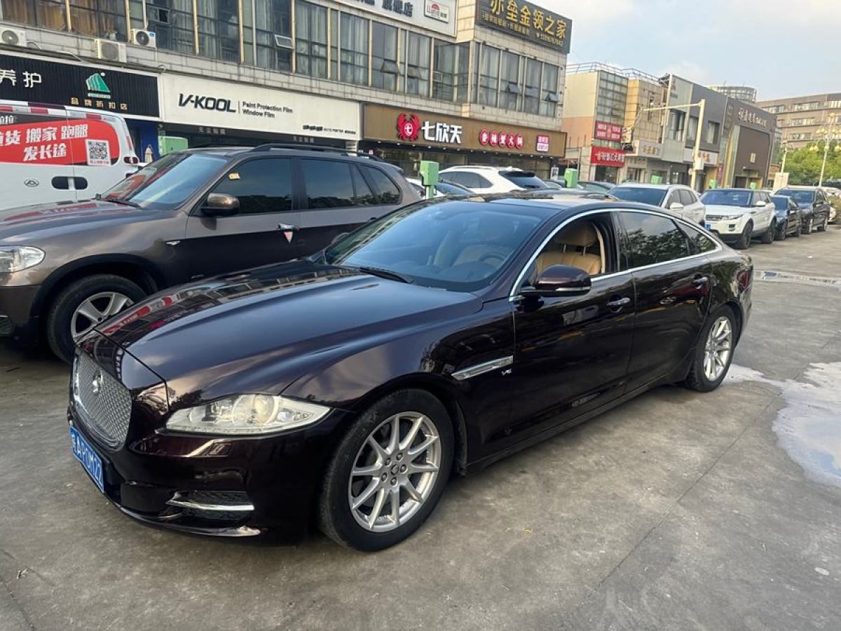 捷豹 XJ  2013款 XJL 3.0 SC 全景商務(wù)版圖片