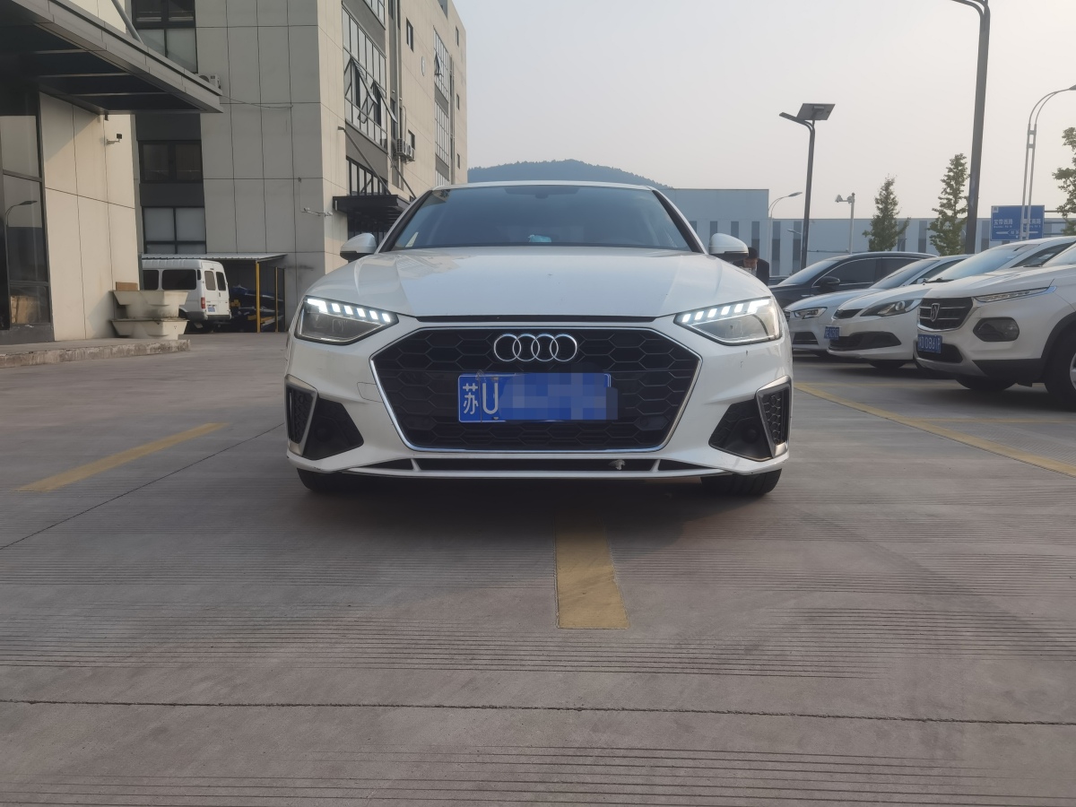 奧迪 奧迪A4L  2022款 40 TFSI 時尚動感型圖片