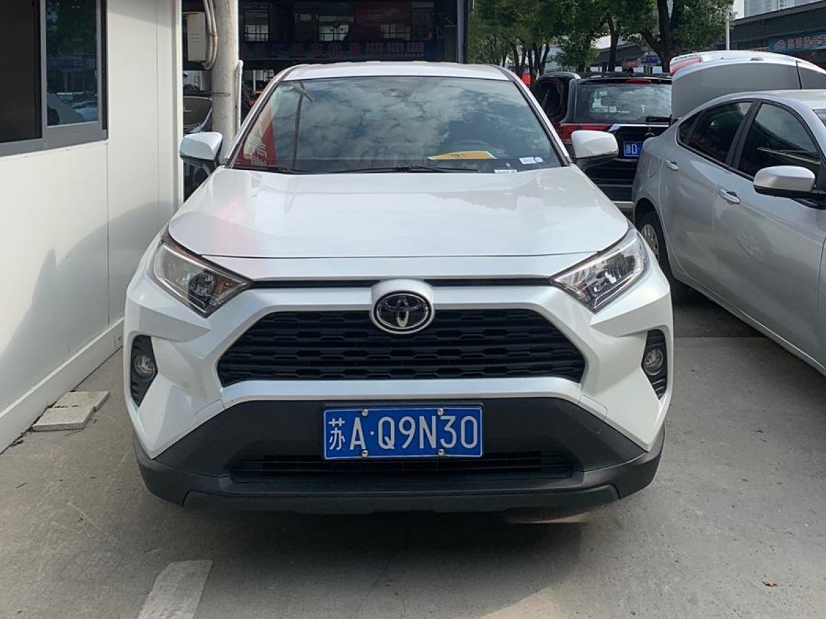 豐田 RAV4榮放  2021款 2.0L CVT兩驅(qū)都市版圖片