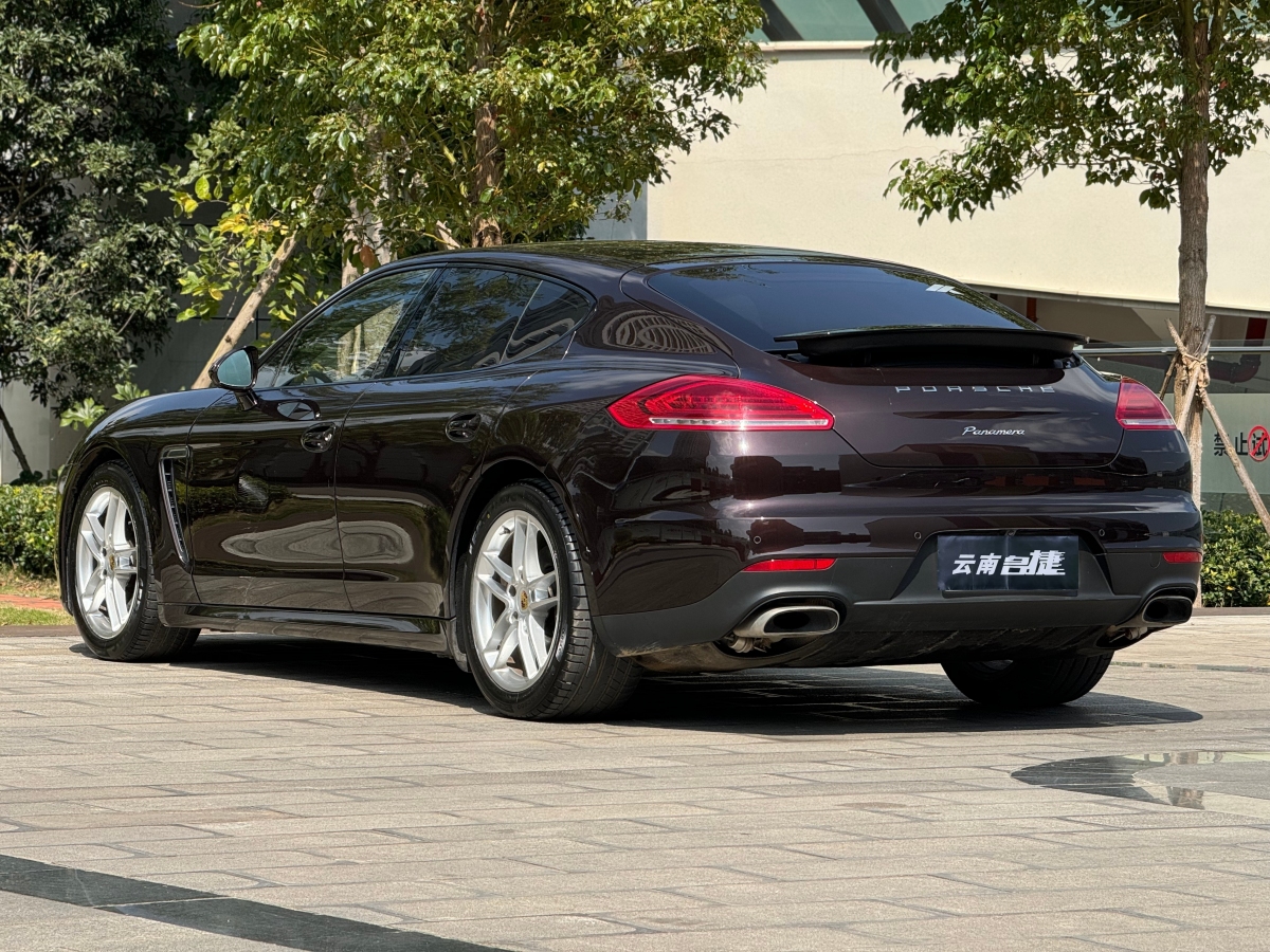 2016年5月保時(shí)捷 Panamera  2016款 Panamera Edition 3.0T