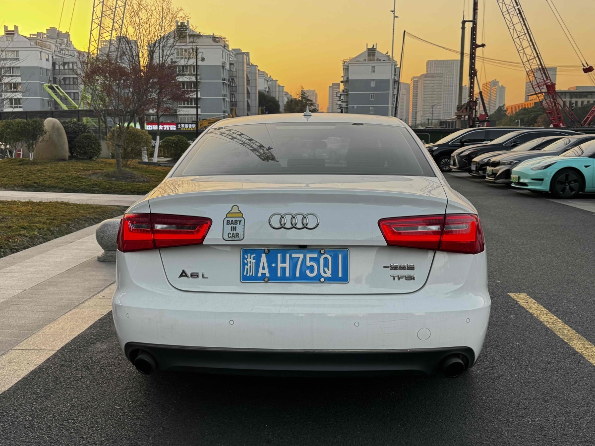 奧迪 奧迪A6L  2014款 TFSI 標(biāo)準(zhǔn)型圖片