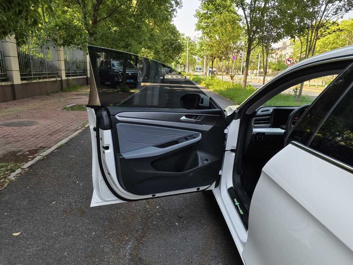 大眾 凌渡  2023款 凌渡L 280TSI DSG酷辣版圖片