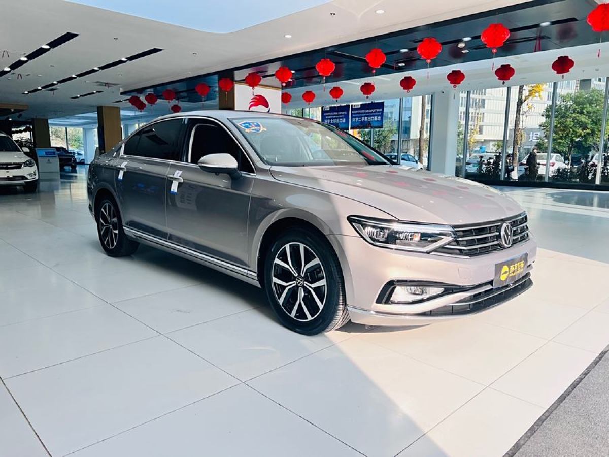 大眾 邁騰  2020款 330TSI DSG 領(lǐng)先型圖片